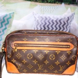 LOUIS VUITTON MARLY DRAGONNE GM CLUCTH